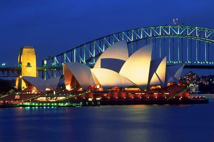 Sydney by Night: Private Harbour Views, Kings Cross & Historic Rocks After Dark