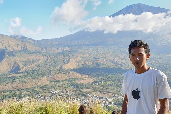 Pergasingan Hill Trek (1,700 m): 2-Day Sembalun to Sajang Waterfall Adventure photo 2