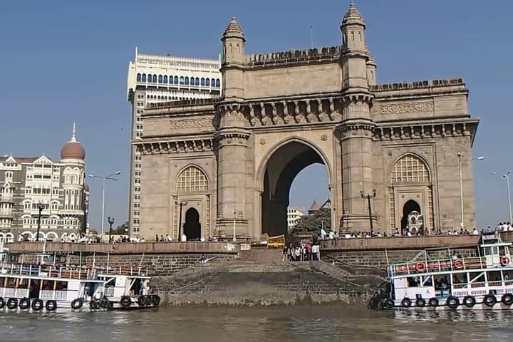 Explore the Essence of Mumbai in a Half Day Tour photo 2