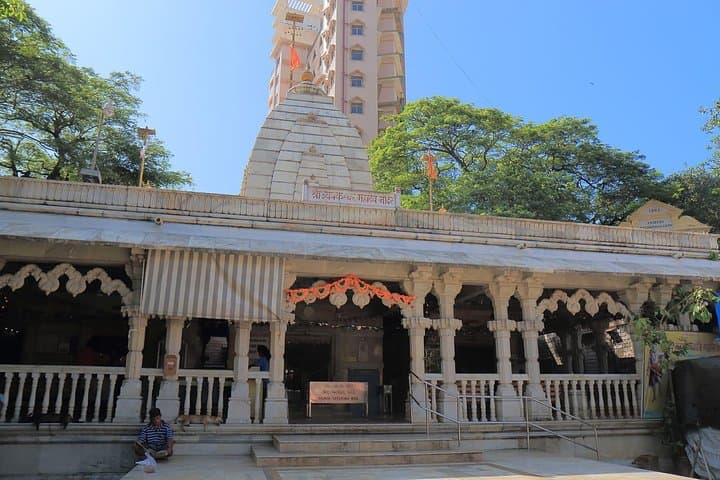 Explore the Essence of Mumbai in a Half Day Tour photo 4