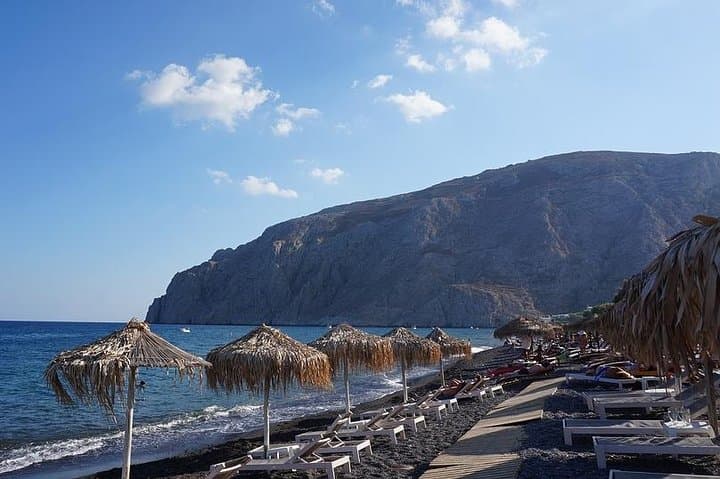Tailor-Made 4-Hour Santorini Private Tour: Fira, Oia & Wineries photo 5