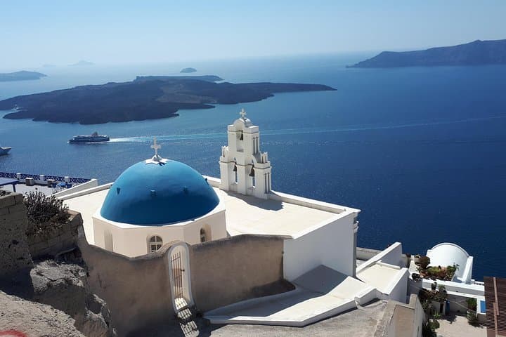Tailor-Made 4-Hour Santorini Private Tour: Fira, Oia & Wineries