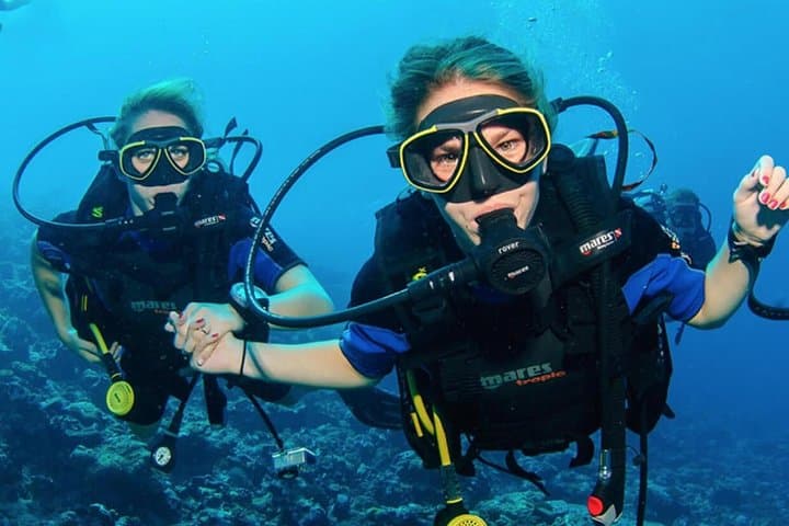 Beginner Scuba Try Dive in Pattaya — First Breath Underwater photo 3