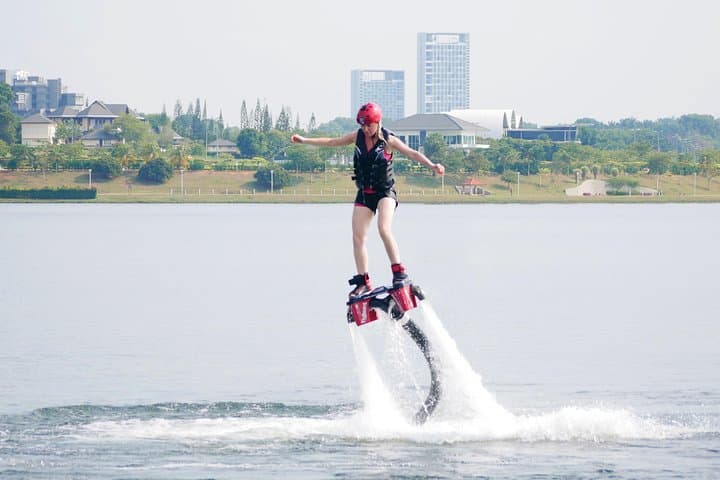Flyboard Malaysia: 30-Minute Adrenaline Flight Over Putrajaya Lake