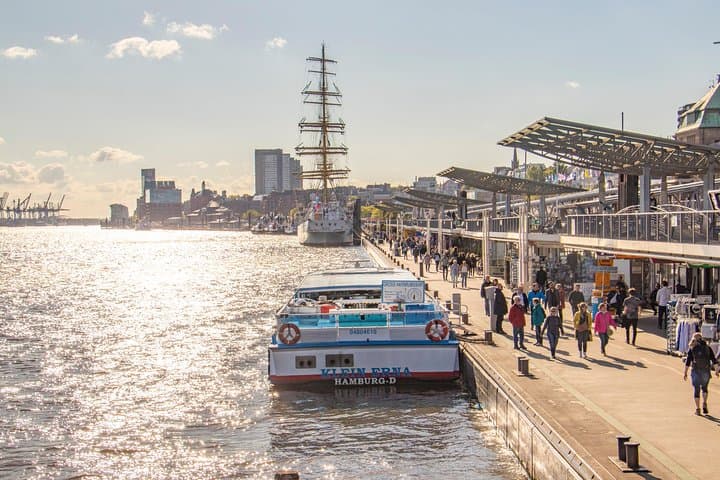 Hamburg Harbor Walking Tour: Explore HafenCity, Speicherstadt & the Elbe