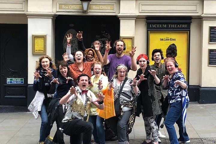 Silent Disco West End Musical Walking Tour — Sing Through London's Theatreland photo 6