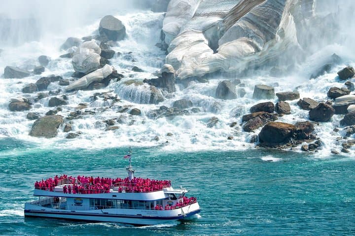 Niagara Falls Day Tour from Toronto: Boat Cruise & Scenic Stops photo 6