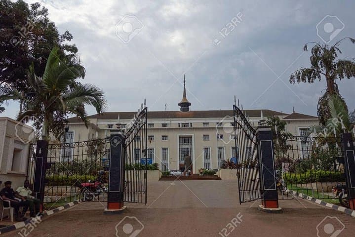 Kampala in a Day: Driving Tour of Palaces, Mosques, Museums & Shrines photo 4