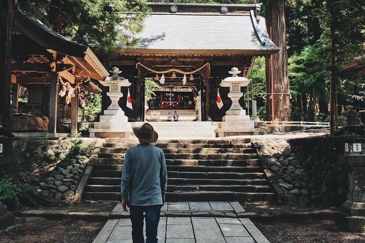 Private Mt Fuji Guided Tours (Kawaguchiko & Aokigahara) in English photo 3
