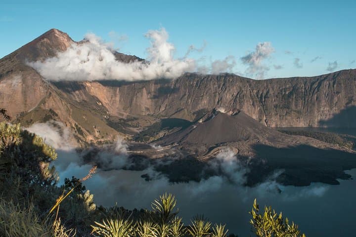 Mt Rinjani 2D1N Senaru Crater Rim Trek: Overnight Camp & Crater Views photo 1