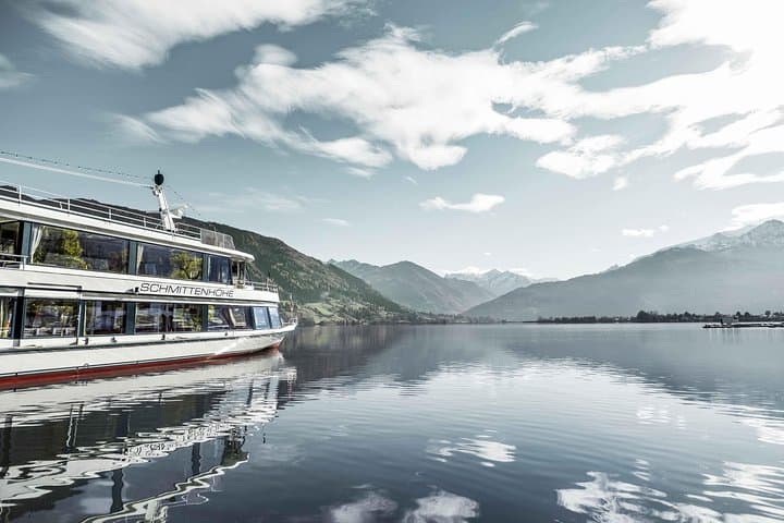Zell am See & Kitzsteinhorn Glacier Day Trip from Munich — Glacier Snow Experience photo 3