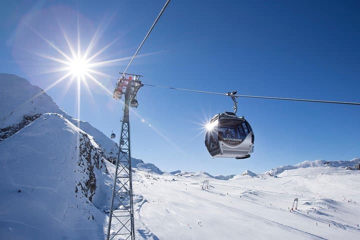 Zell am See & Kitzsteinhorn Glacier Day Trip from Munich — Glacier Snow Experience photo 4