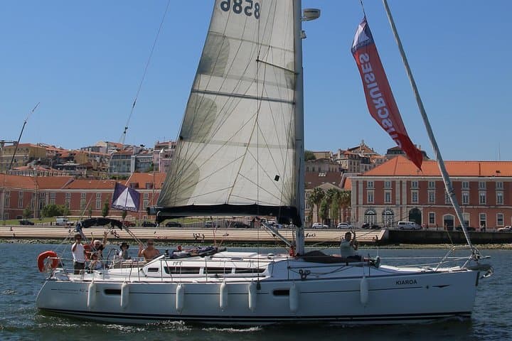 Private 2-Hour Sailing Tour on the Tagus: Lisbon from the Water photo 4