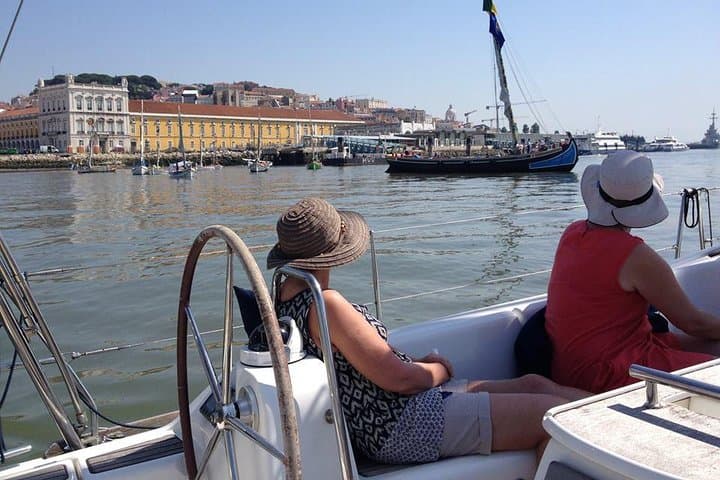 Sail the Tagus: 2-Hour Small-Group Yacht Tour from Lisbon photo 2