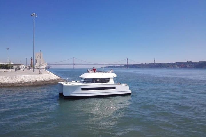 Lisbon 1-Hour Private Power Catamaran Tour on the Tagus photo 3