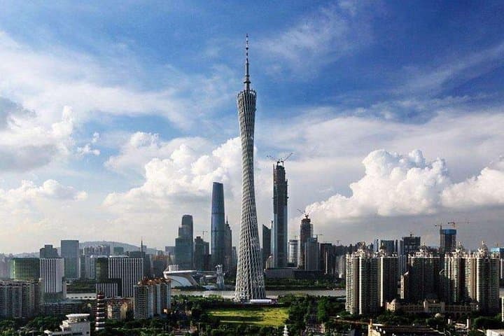 Guangzhou Layover: Private City Tour with Dim-Sum Meal