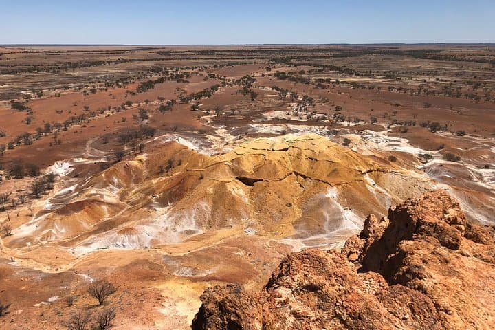 Dinosaur Stampede 3/4 Day Tour from Winton — Lark Quarry Trackways & Merton Gorge