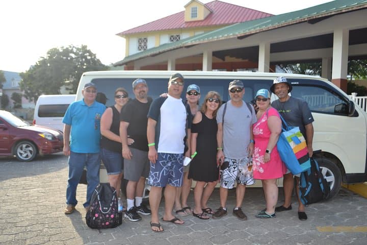 Private Roatán Island Tour: West End, West Bay Beach & Wildlife Park photo 2