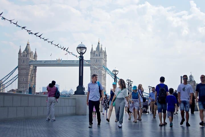 Private Thames-Side Walking Tour: Southbank with a Local Host photo 3