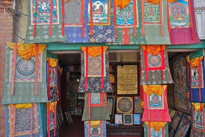 Kathmandu Durbar Square & Thamel: Shopping Tour with a Local Guide