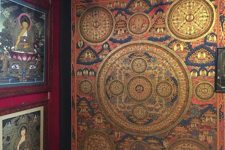 Kathmandu Durbar Square & Thamel: Shopping Tour with a Local Guide photo 5