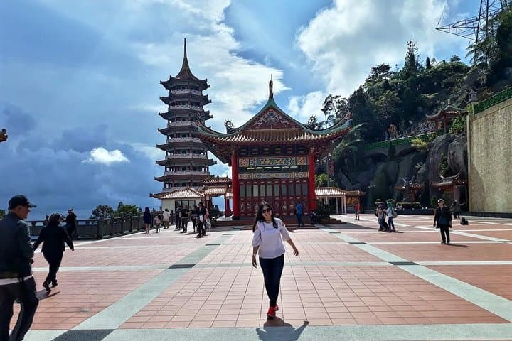 Genting Highlands and Batu Caves Day Tour with 2-Way Cable Car photo 4