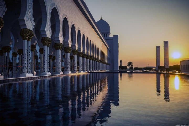 Abu Dhabi Day Trip from Dubai: Sheikh Zayed, Corniche & Yas Island Highlights photo 3