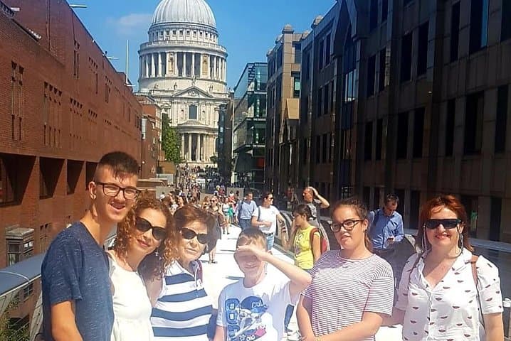 Private Harry Potter London Taxi Tour: Film Locations, Photo Stops & Family Fun photo 3