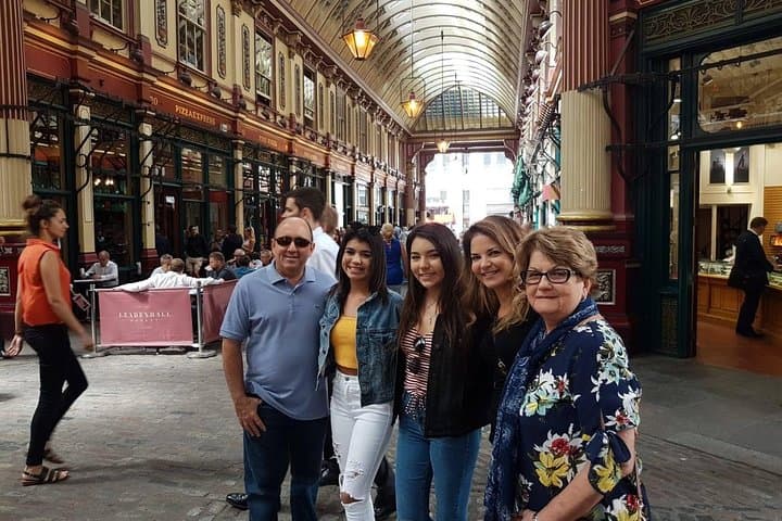 Private Harry Potter London Taxi Tour: Film Locations, Photo Stops & Family Fun photo 5