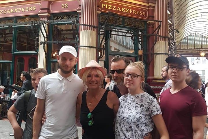 Private Harry Potter London Taxi Tour: Film Locations, Photo Stops & Family Fun photo 6