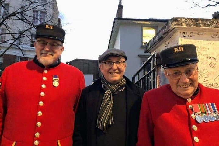 London Rock N Pop Taxi Tour — Private 4‑Hour Music Landmarks Experience photo 3