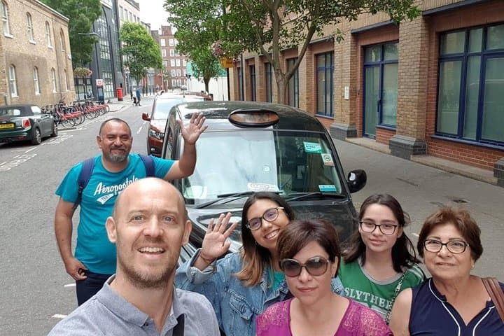 Private Harry Potter London Taxi Tour: Film Locations, Photo Stops & Family Fun photo 2