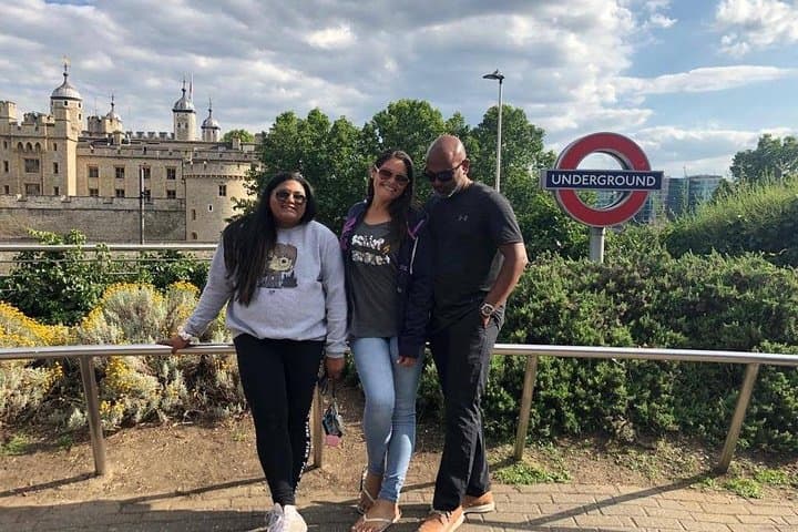 London Classic Sightseeing Private Taxi Tour: 3-Hour Highlights with Local Guide photo 3
