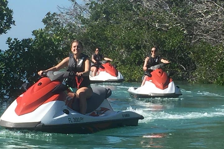 Islamorada Waverunner Tour: 1.5-Hour Mangrove Tunnels, Sandbar & 20-Island Ride photo 1