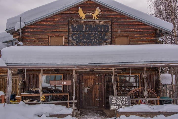 Arctic Circle Winter Drive Adventure: Exploring Alaska’s Dalton Highway in Deep Freeze photo 3