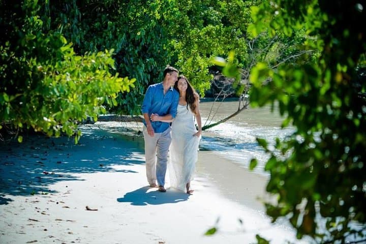 Negril Beach Photo Session: Capture Your Sunset Memories with a Local Photographer photo 4