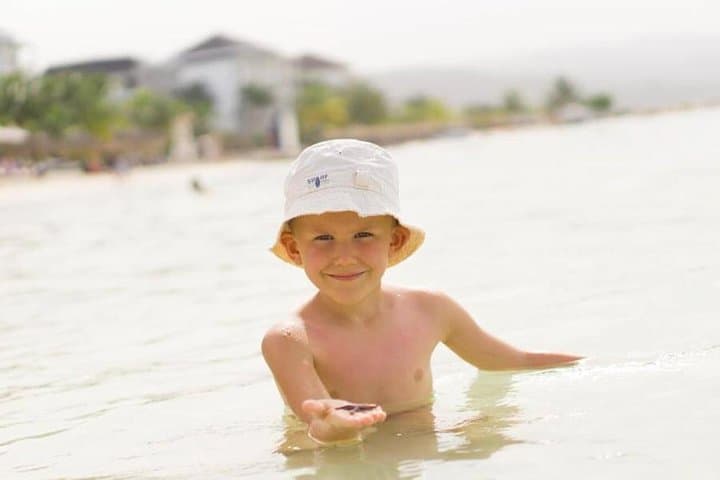 Negril Beach Photo Session: Capture Your Sunset Memories with a Local Photographer photo 2