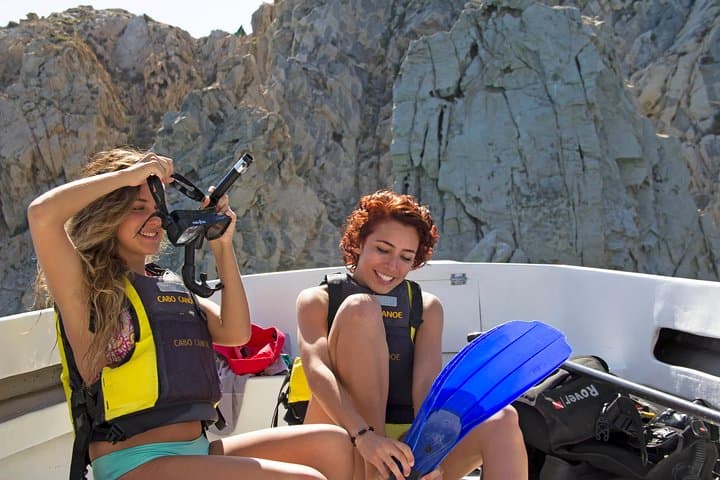 Snorkeling Land's End: Pelican Rock & Underwater Wildlife in Cabo San Lucas photo 3