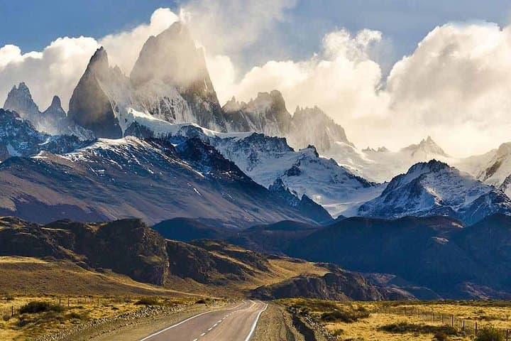 Full-Day Trek to Laguna de los Tres (Lake of the Three) from El Calafate photo 2