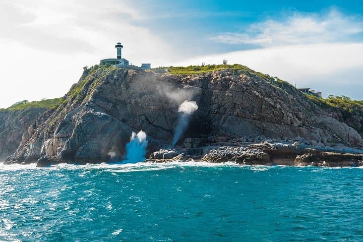 Exploring Huatulco’s Five Bays: Private Panga Cruise to Sierra Madre Vistas & Wildlife photo 5