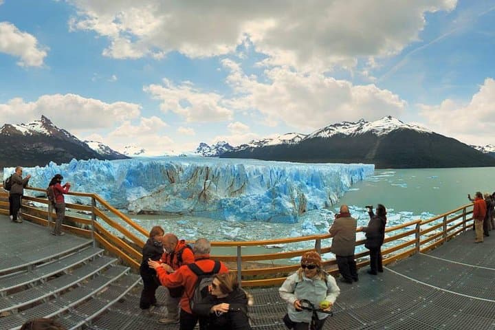 Perito Moreno Glacier Catwalks: Full-Day Viewing Tour from El Calafate photo 3