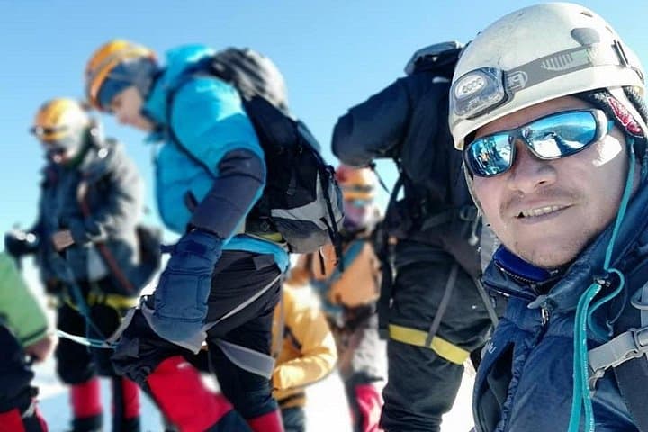 Huayna Potosí 3-Day Summit: Practical Guide to Bolivia’s 6,088 m Peak photo 1