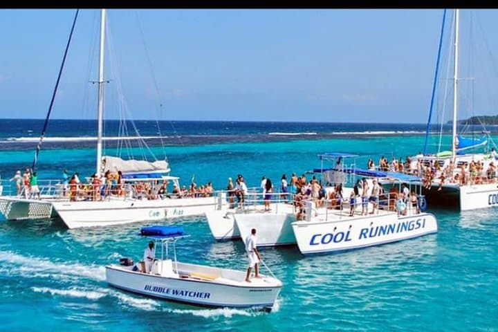 Catamaran Cruise, Snorkel & Dunn's River Falls Climb from Ocho Rios photo 4