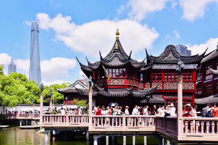 Private Full-Day Classic Shanghai Shore Excursion: Bund, Yu Garden & Shanghai Tower photo 2