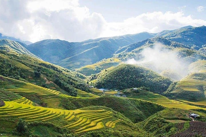 Real Sapa Experience: 5-Day Trek, Homestay & Waterfall in Sapa photo 2