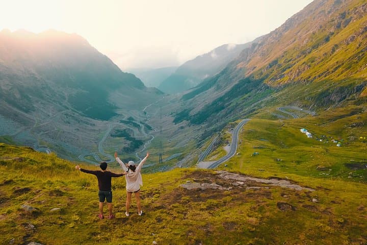 Day Trip on the Transfagarasan Highway: Balea Lake, Vidraru Dam & Curtea de Argeș photo 5