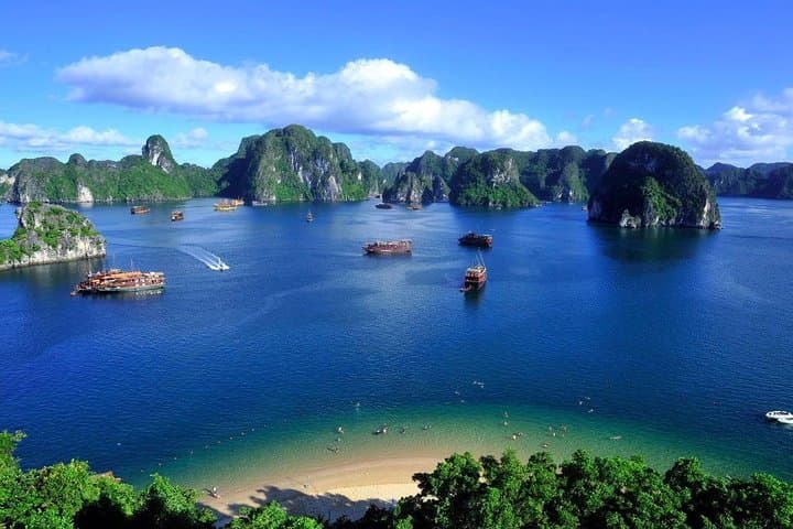 Impressive Vietnam and Cambodia: 14-Day Cultural & Coastal Adventure photo 3