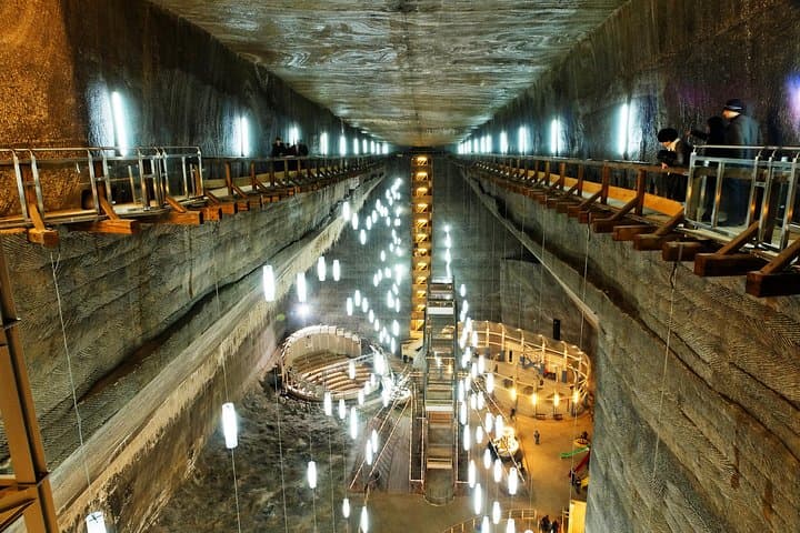 8-Day Private Romania Tour from Budapest to Bucharest — Transylvania, Bukovina & Historic Castles