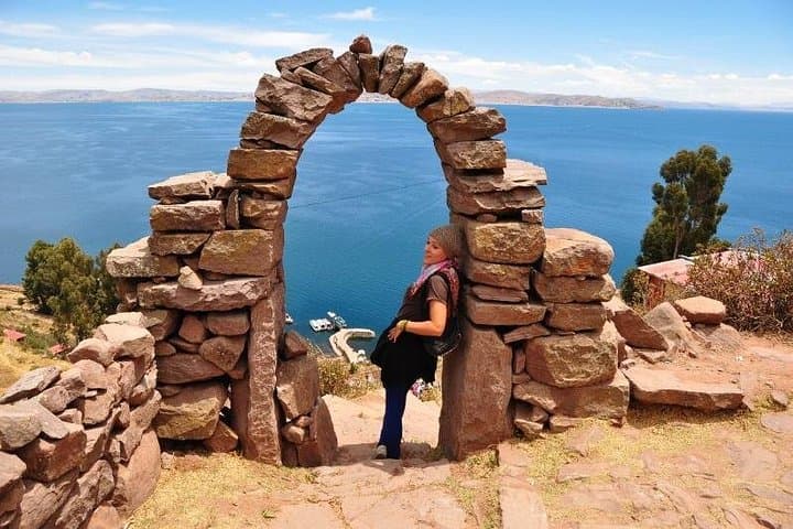 Kayak the Uros and Hike Taquile: Full-Day Lake Titicaca Cultural Tour from Puno photo 3