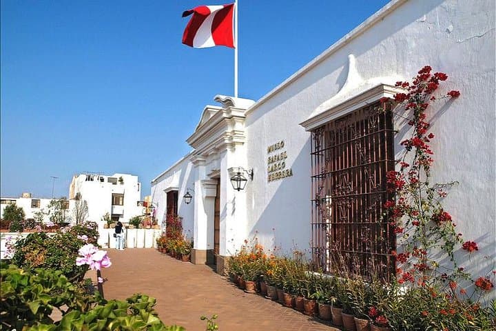 Larco Museum Small-Group Tour: Pre-Columbian Art, Gold & Erotic Pottery in Lima photo 1